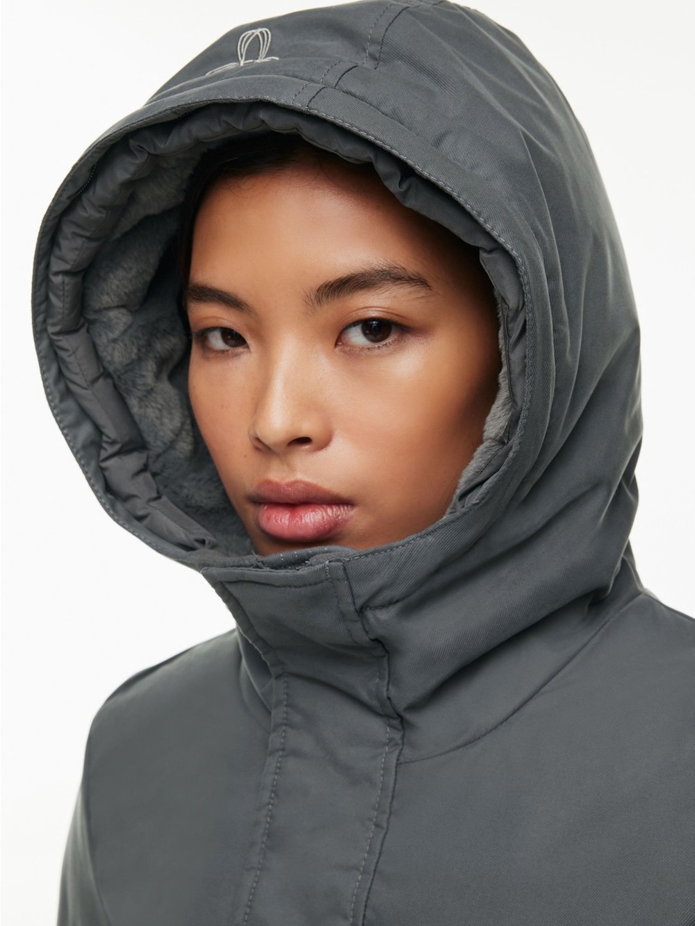 Artrizia TNA THE SUMMIT PARKA SHORT GREY |WINTER